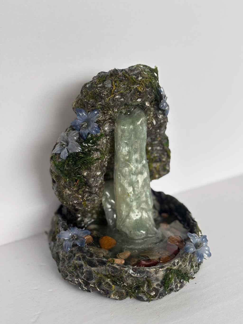 Fairy Garden Waterfall with Flowers: Miniature Zen Garden Pond