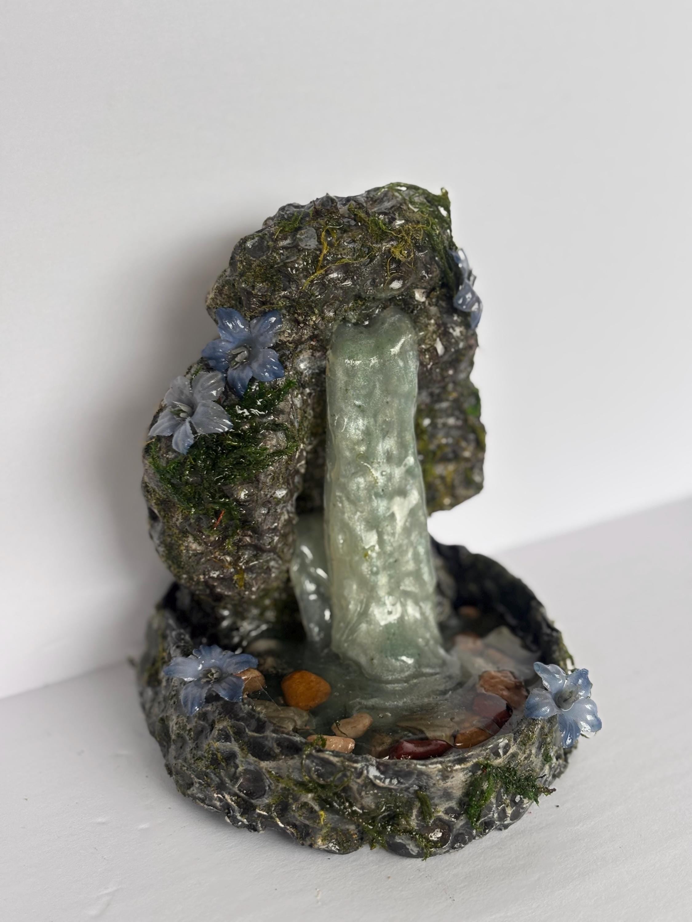 Fairy Garden Waterfall with Flowers: Miniature Zen Garden Pond