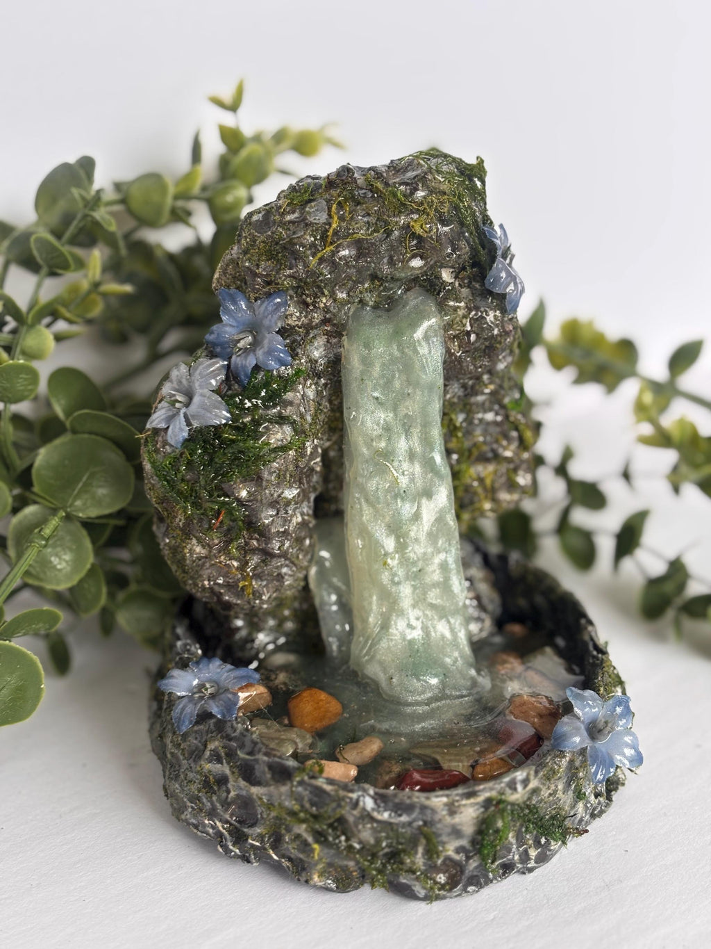 Fairy Garden Waterfall with Flowers: Miniature Zen Garden Pond